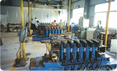 ZCN070S-（2000，9頭/3000，14頭）水發線棒多頭液壓成型熱壓機